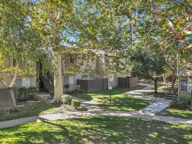 3591 Quail Lakes Dr #166, Stockton, CA 95207