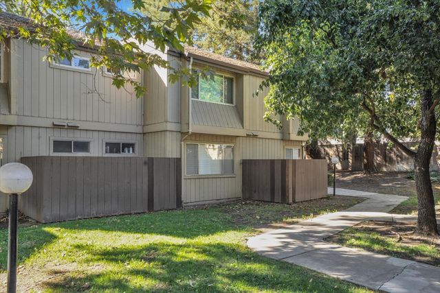 3591 Quail Lakes Dr #166, Stockton, CA 95207