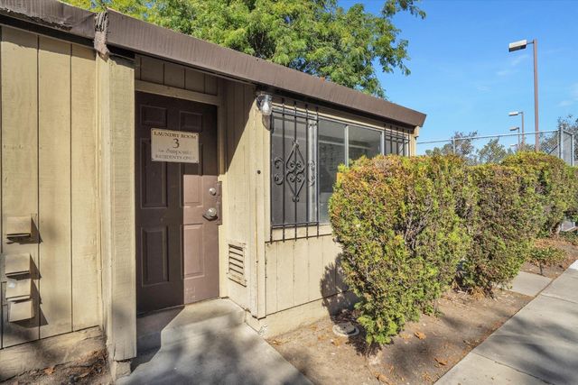 3591 Quail Lakes Dr #166, Stockton, CA 95207