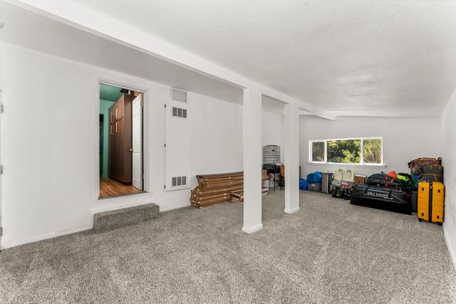 4570 Soledad Ave, Sacramento, CA 95820