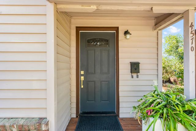 4570 Soledad Ave, Sacramento, CA 95820