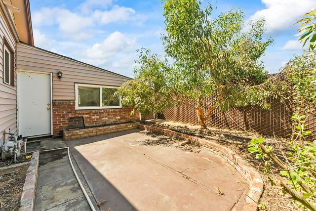 4570 Soledad Ave, Sacramento, CA 95820