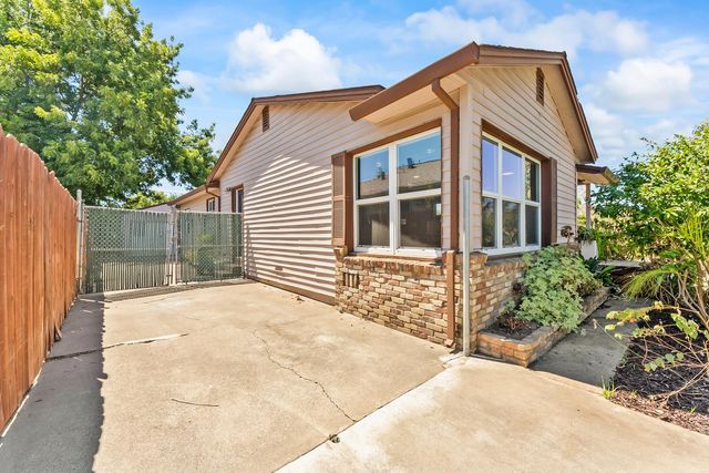 4570 Soledad Ave, Sacramento, CA 95820