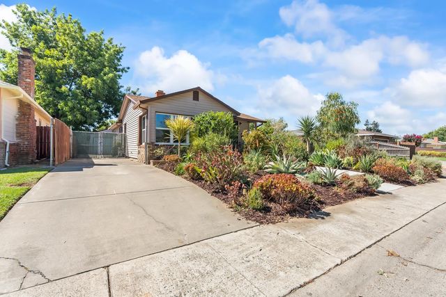4570 Soledad Ave, Sacramento, CA 95820