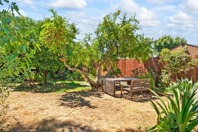 4570 Soledad Ave, Sacramento, CA 95820