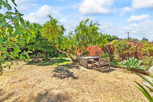 4570 Soledad Ave, Sacramento, CA 95820