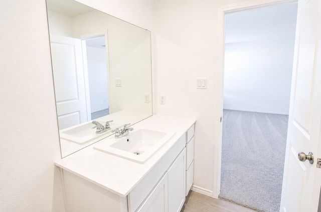 397 Keefer LN, Kyle, TX 78640