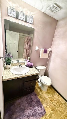 6208 39th Avenue N, Crystal, MN 55422