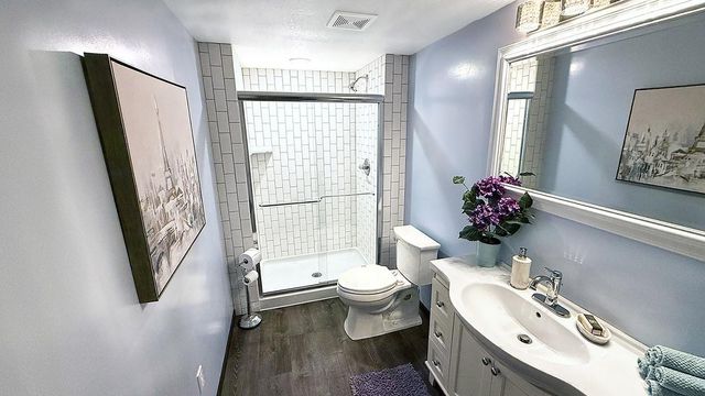 6208 39th Avenue N, Crystal, MN 55422