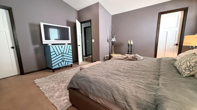 6208 39th Avenue N, Crystal, MN 55422