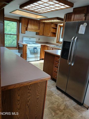 7164 W Sylvania Avenue, Sylvania, OH 43560