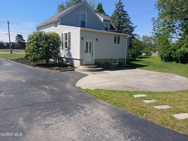 7164 W Sylvania Avenue, Sylvania, OH 43560