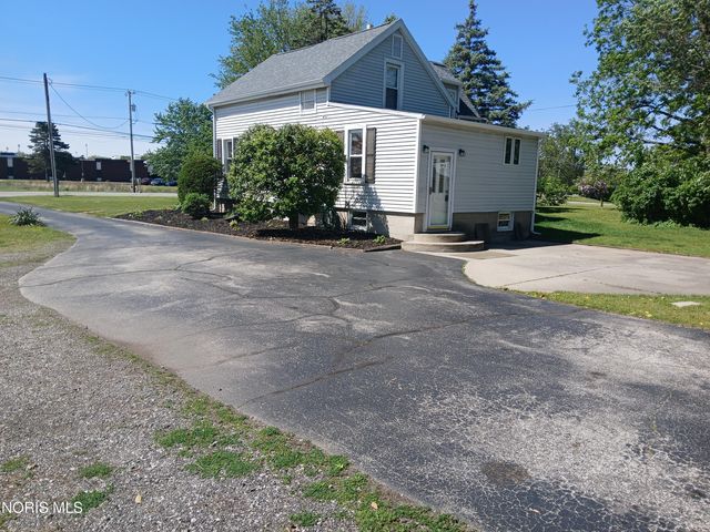 7164 W Sylvania Avenue, Sylvania, OH 43560