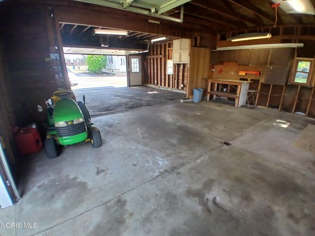7164 W Sylvania Avenue, Sylvania, OH 43560