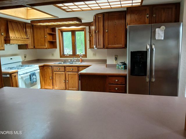 7164 W Sylvania Avenue, Sylvania, OH 43560