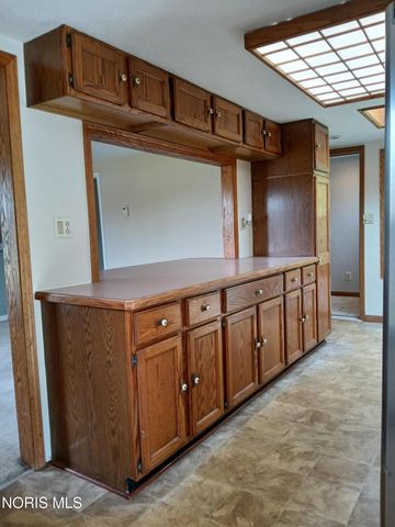 7164 W Sylvania Avenue, Sylvania, OH 43560