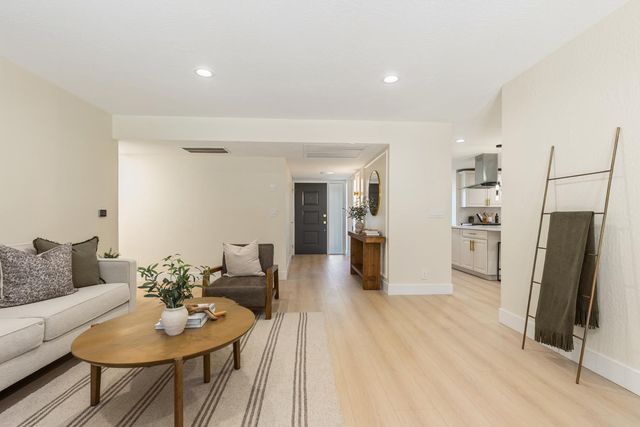 7032 West Ln, Granite Bay, CA 95746