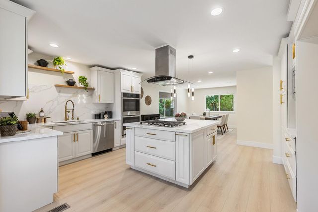 7032 West Ln, Granite Bay, CA 95746