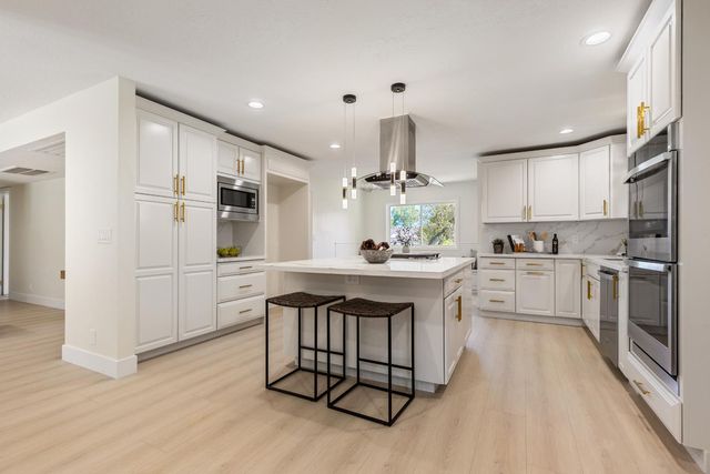 7032 West Ln, Granite Bay, CA 95746