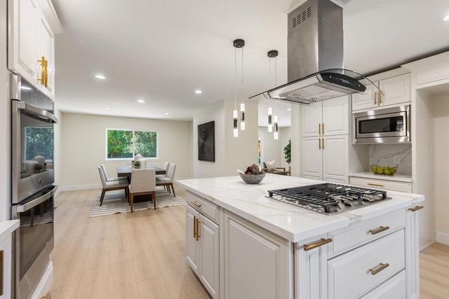 7032 West Ln, Granite Bay, CA 95746