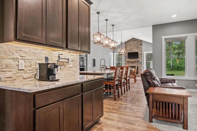 2351 27th STREET, Caledonia, WI 53108