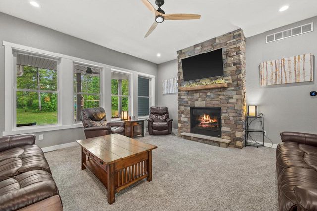 2351 27th STREET, Caledonia, WI 53108