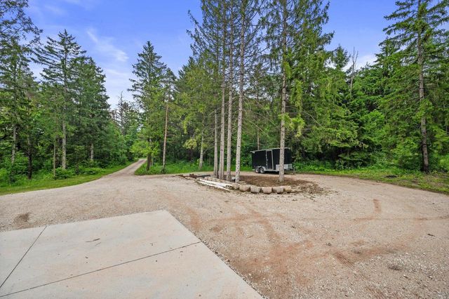 2351 27th STREET, Caledonia, WI 53108