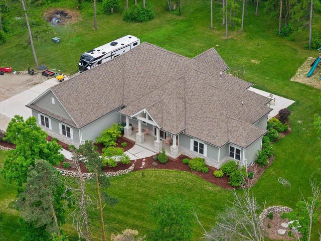 2351 27th STREET, Caledonia, WI 53108