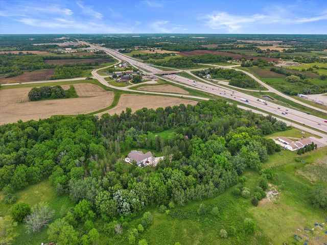 2351 27th STREET, Caledonia, WI 53108