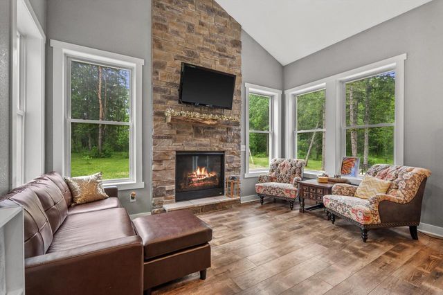 2351 27th STREET, Caledonia, WI 53108