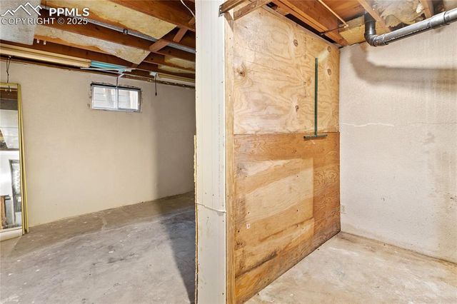 1627 Apache Trail, Colorado Springs, CO 80905