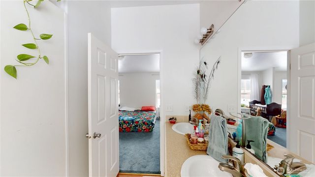 722 Aeneas Valley Road, Tonasket, WA 98855