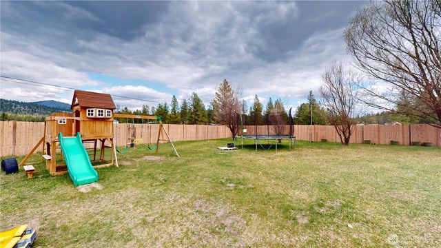 722 Aeneas Valley Road, Tonasket, WA 98855