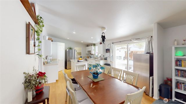 722 Aeneas Valley Road, Tonasket, WA 98855