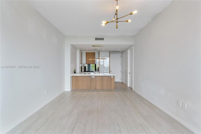 2831 S Bayshore Dr 707, Miami, FL 33133