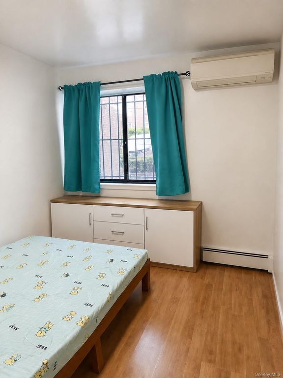147-45 Barclay Avenue L3, Flushing, NY 11355 — photo 3
