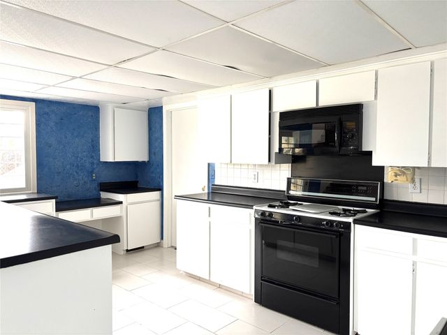 12 Creekwood Circle, Richardson, TX 75080