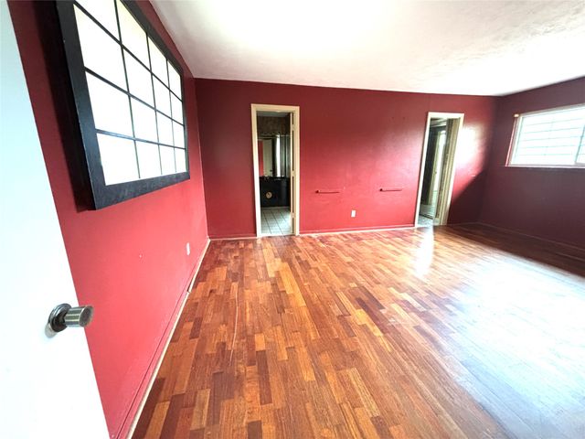 12 Creekwood Circle, Richardson, TX 75080