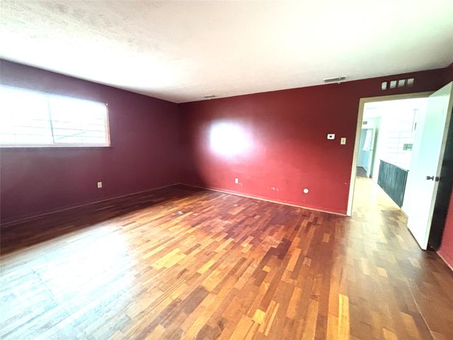 12 Creekwood Circle, Richardson, TX 75080