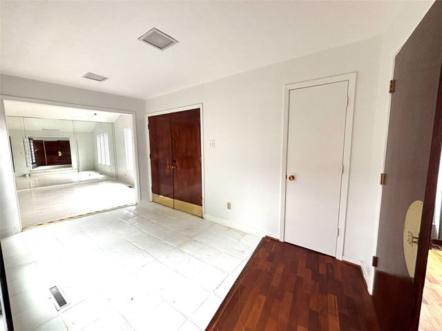 12 Creekwood Circle, Richardson, TX 75080