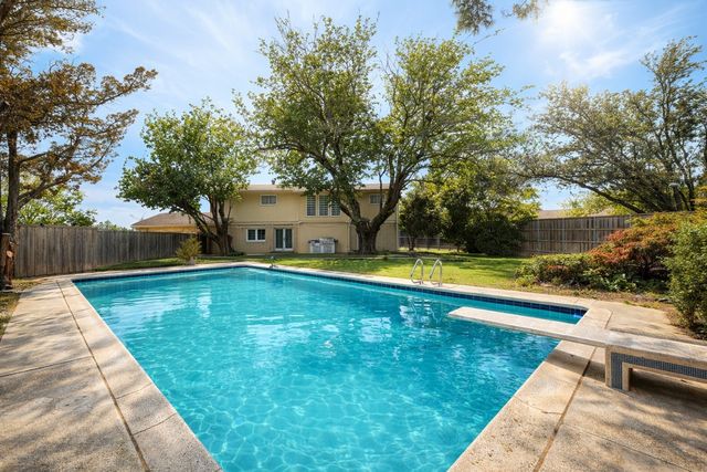 12 Creekwood Circle, Richardson, TX 75080