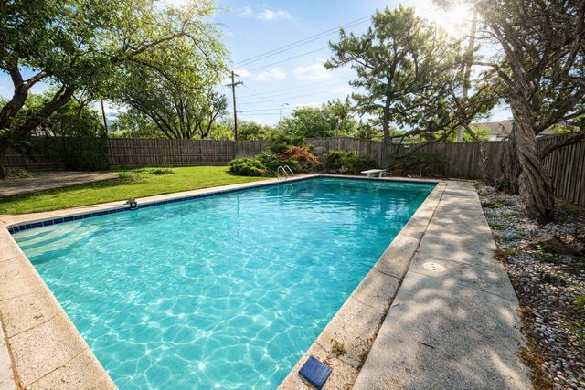 12 Creekwood Circle, Richardson, TX 75080