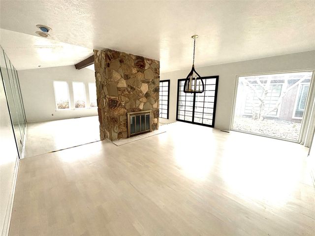 12 Creekwood Circle, Richardson, TX 75080