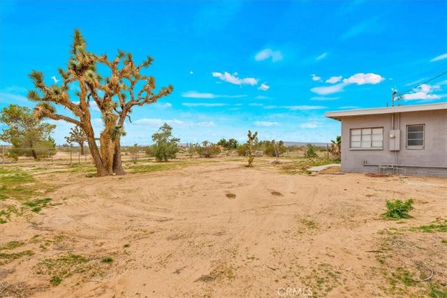 57726 Starlight Mesa Road, Yucca Valley, CA 92284