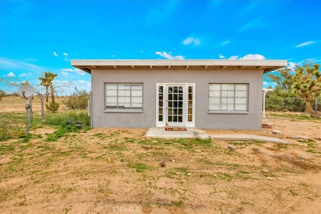 57726 Starlight Mesa Road, Yucca Valley, CA 92284