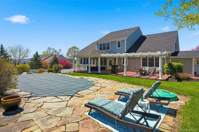 86 Sandy Pines Boulevard, Hopewell Junction, NY 12533