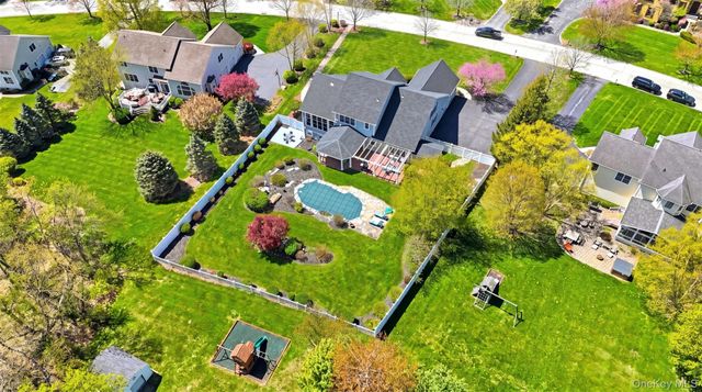 86 Sandy Pines Boulevard, Hopewell Junction, NY 12533