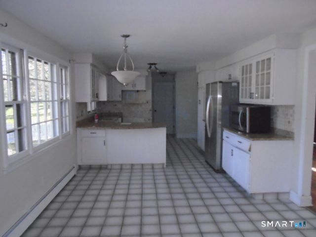 2 Fairfield Lane, Simsbury, CT 06070