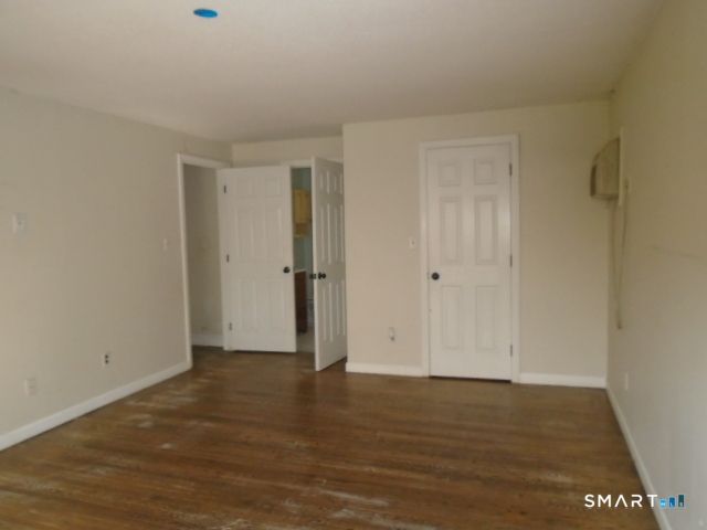 2 Fairfield Lane, Simsbury, CT 06070