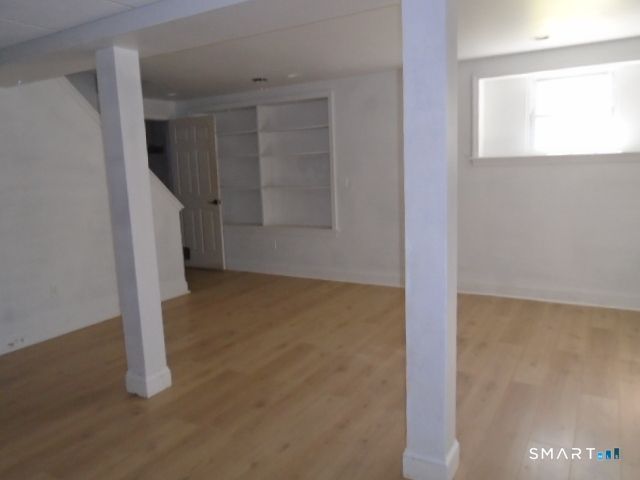 2 Fairfield Lane, Simsbury, CT 06070